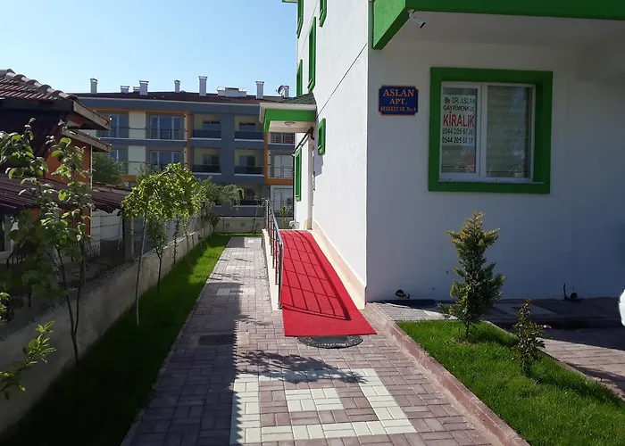 Dr Aslan Lägenhetshotell Esenboga